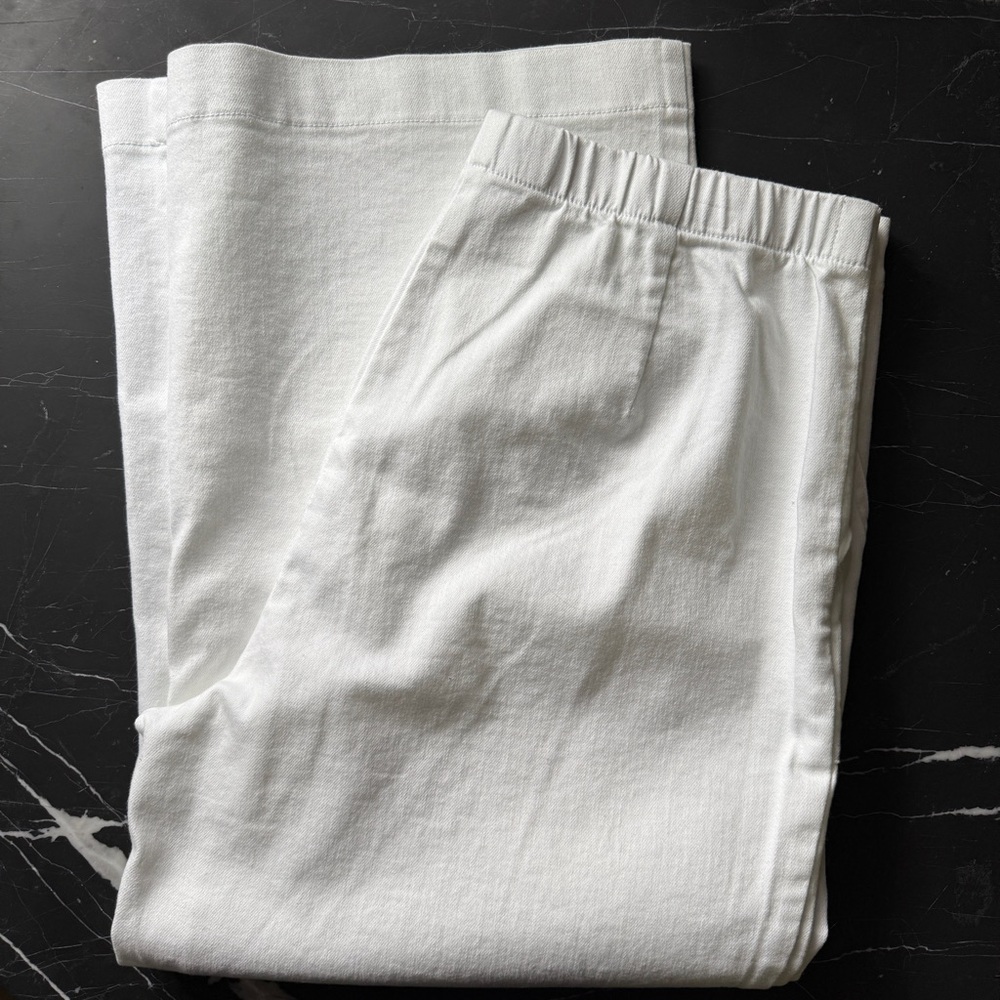 White wide leg pull on pants